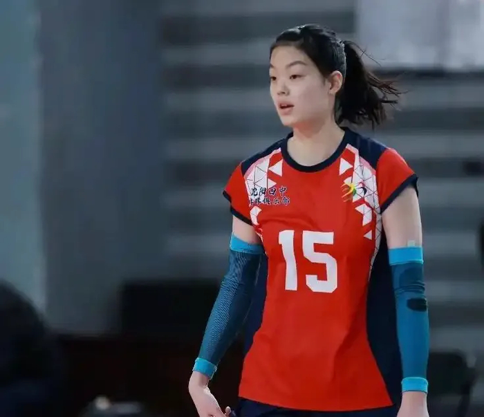开云体育官网-辽宁强力主攻加盟上海青年队！袁心玥师妹来天津女排试训|梁珂菲|黄悦鑫|李盈莹|张磊|杨艺_新浪新闻